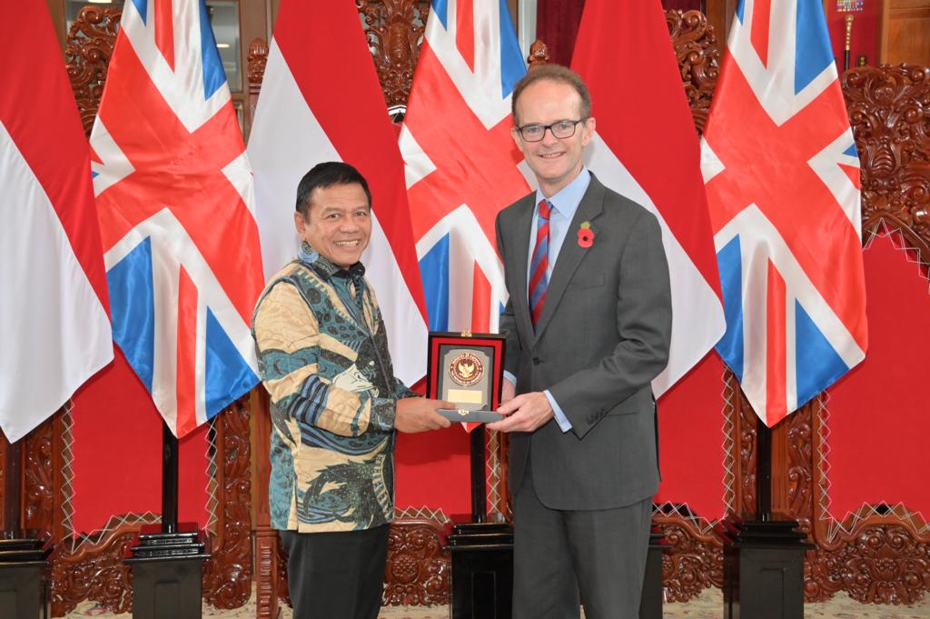 duta besar Inggris untuk Indonesia