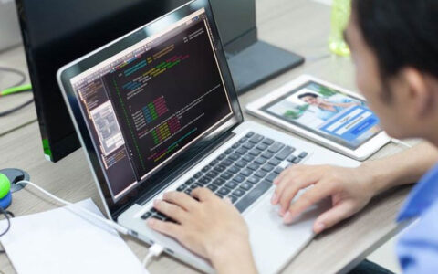 gaji programmer di Malaysia