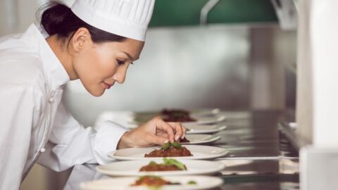 Gaji chef di Qatar