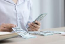 apa itu placement fee untuk pekerja migran.